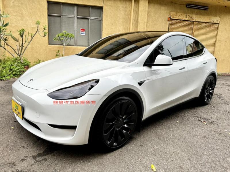 TESLA(S)